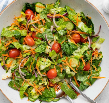 5 Salad Stars You Can Grow in One Raised Bed
